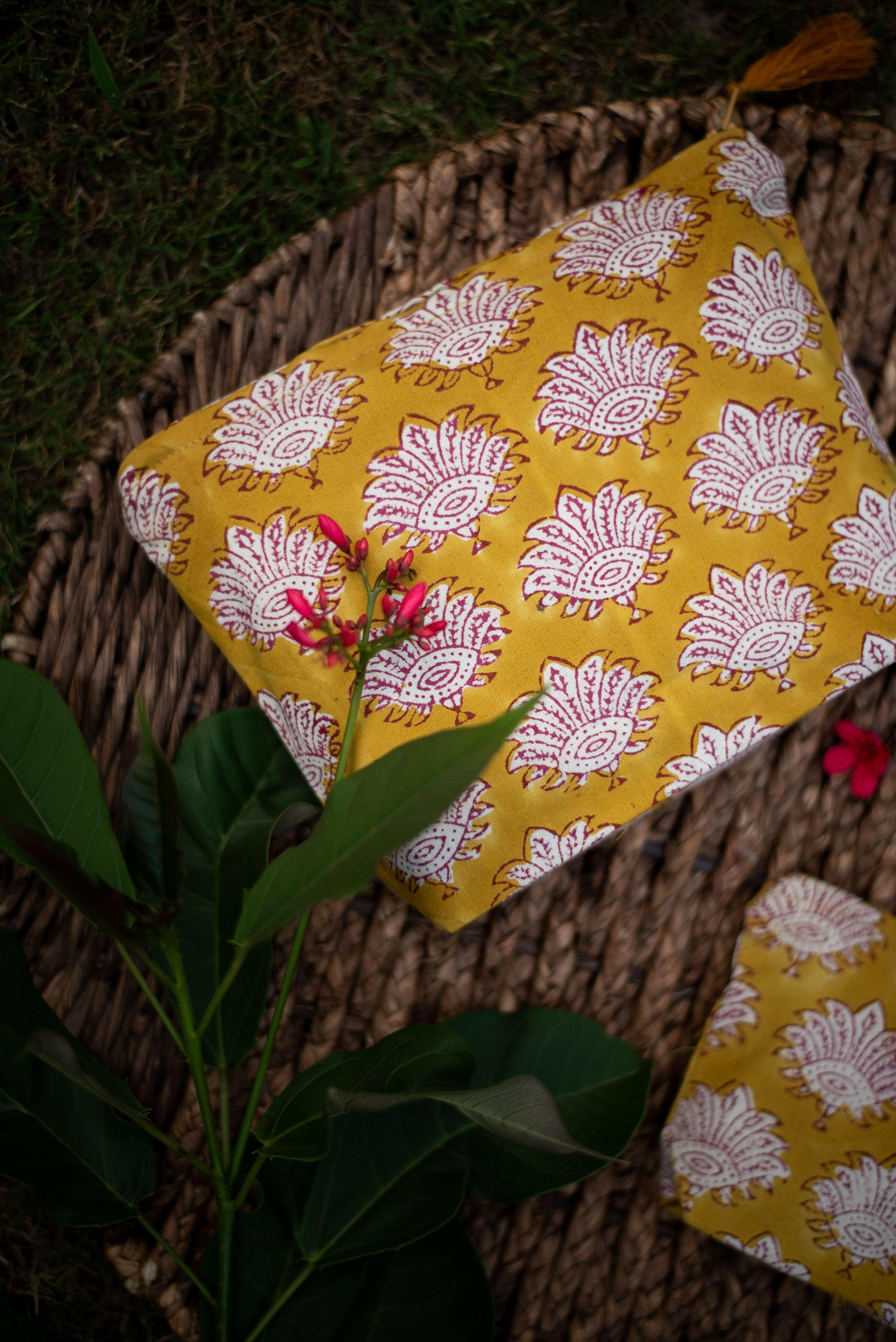 Sun-Kissed Cotton Pouch Set
