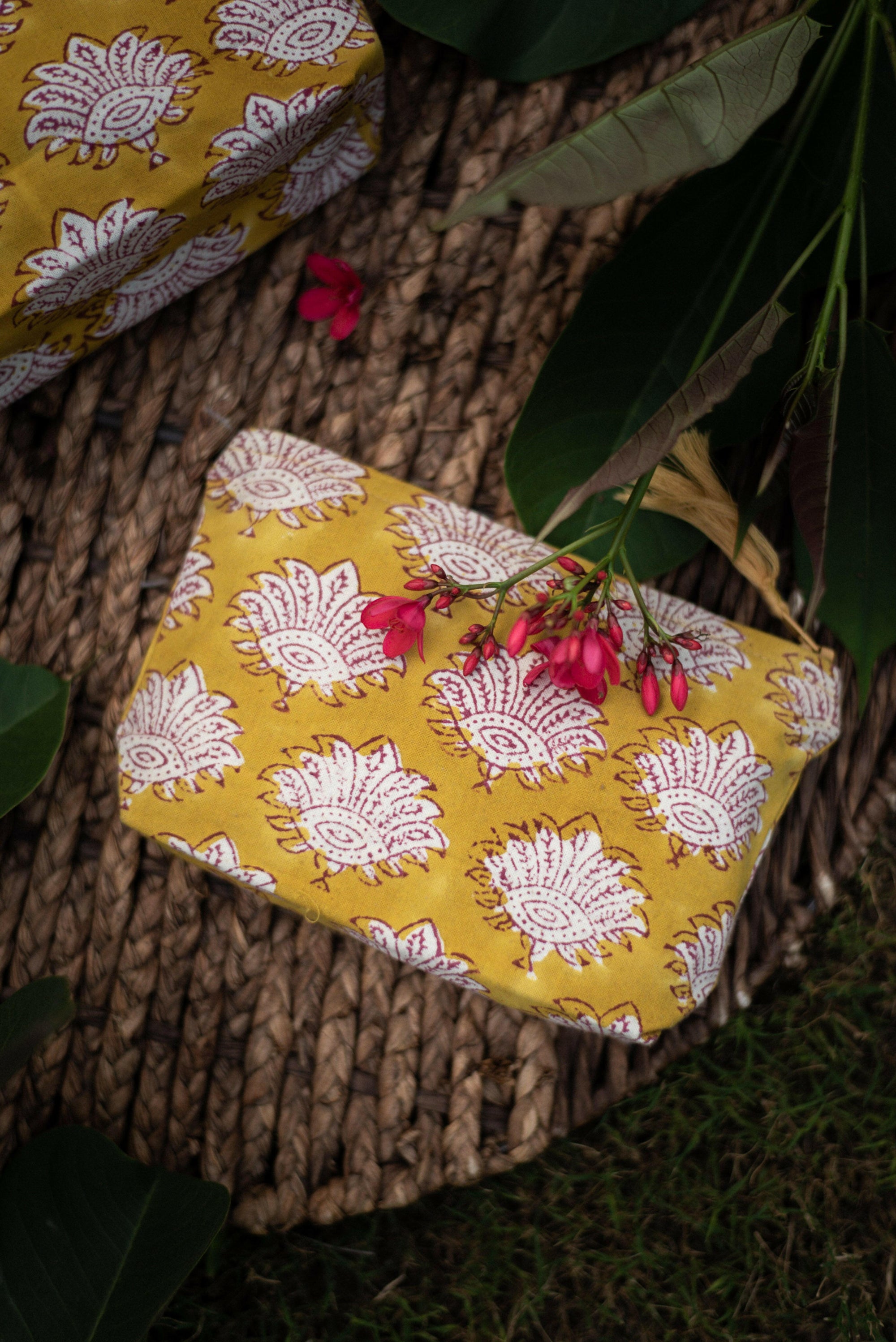 Sun-Kissed Cotton Pouch Set
